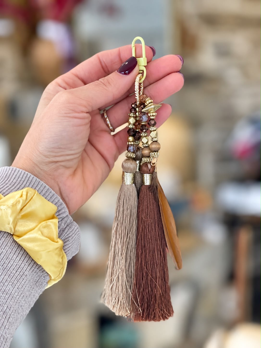 Pampille Bohème — bijou de sac à pompon, création Lolita Glaia Collection