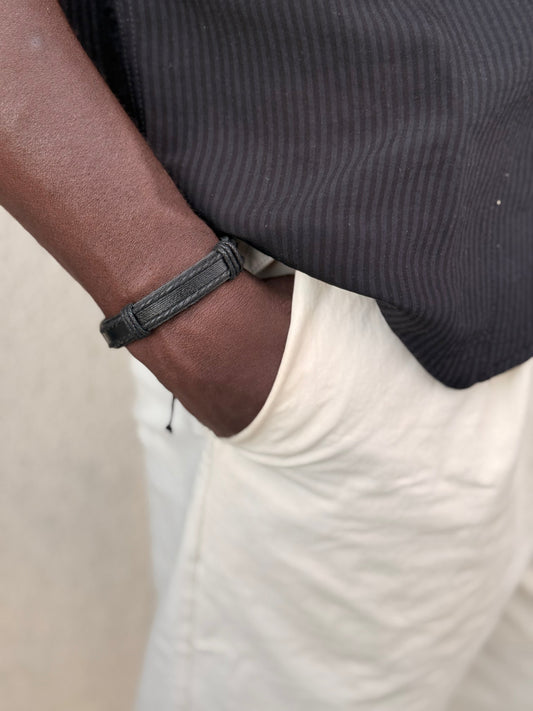 Bracelet Roman — cuir plat surpiqué homme, noir ajustable Glaia Collection
