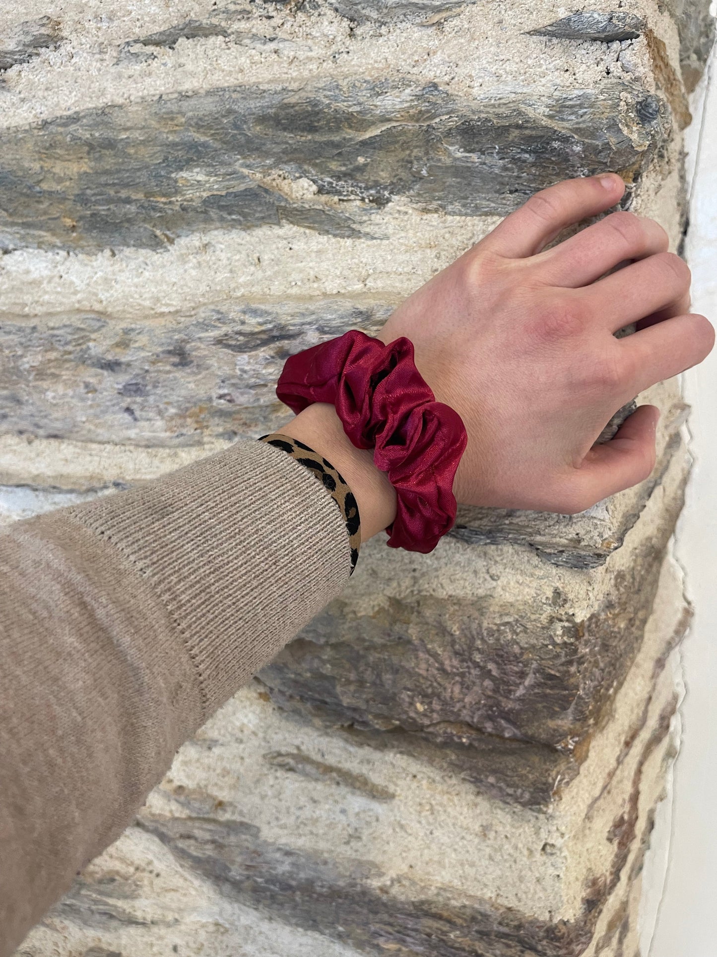 Chouchou satin cerise Glaia Collection