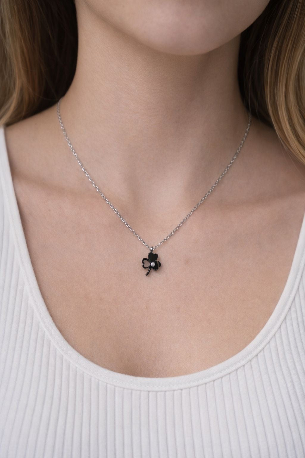 Collier trèfle en acier Glaia Collection