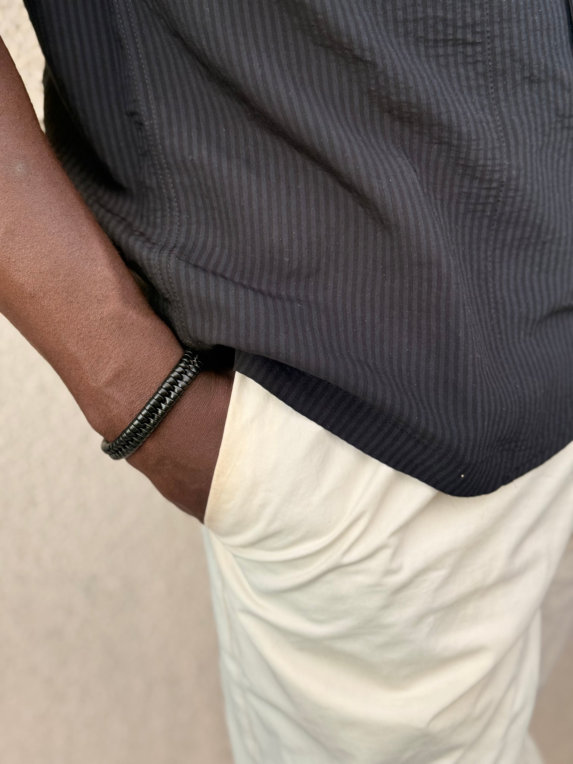 Bracelet Elias — cuir noir surpiqué homme, ajustable Glaia Collection