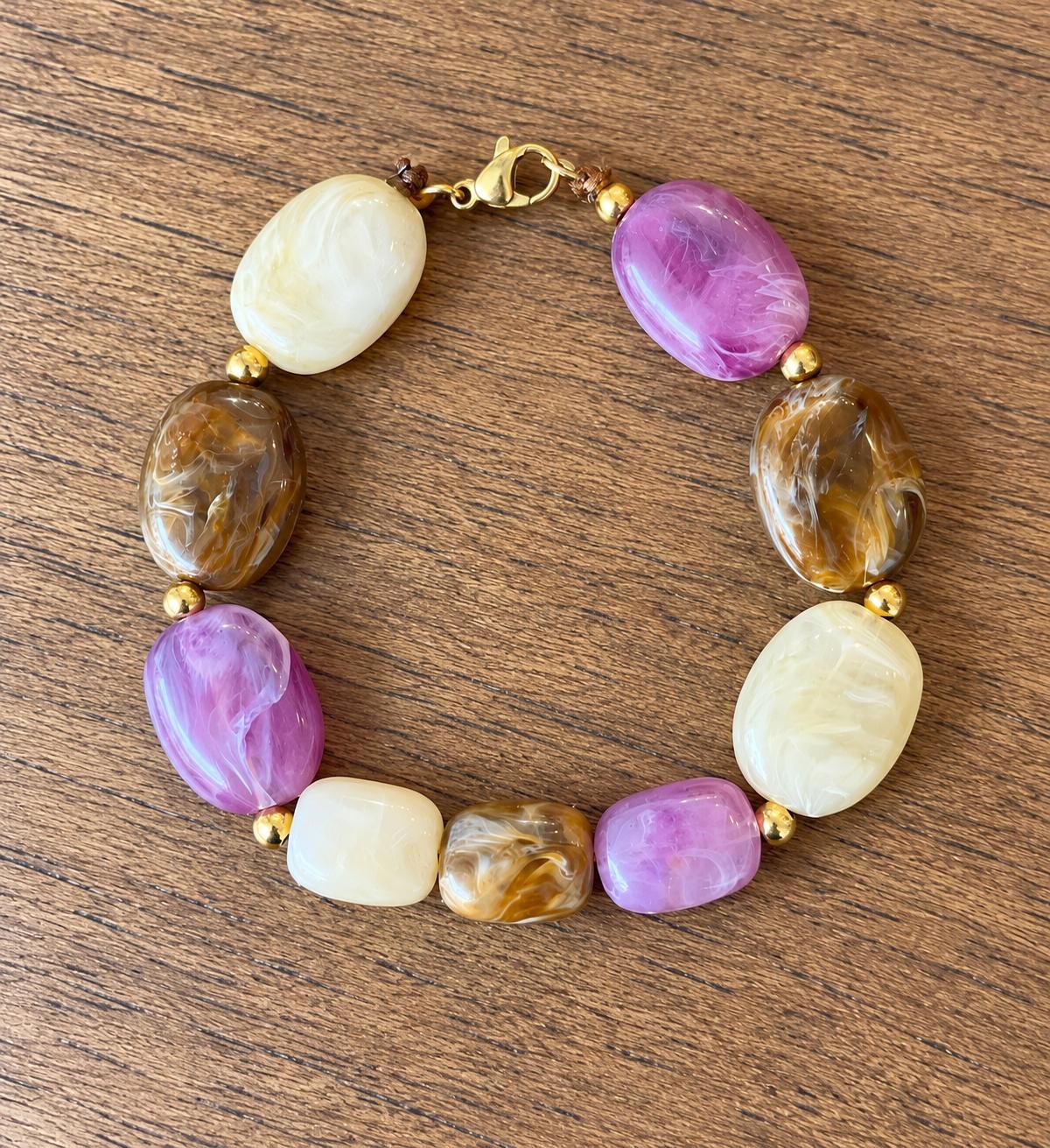 Bracelet Bruyère — perles de résine marbrée, création Lolita Glaia Collection